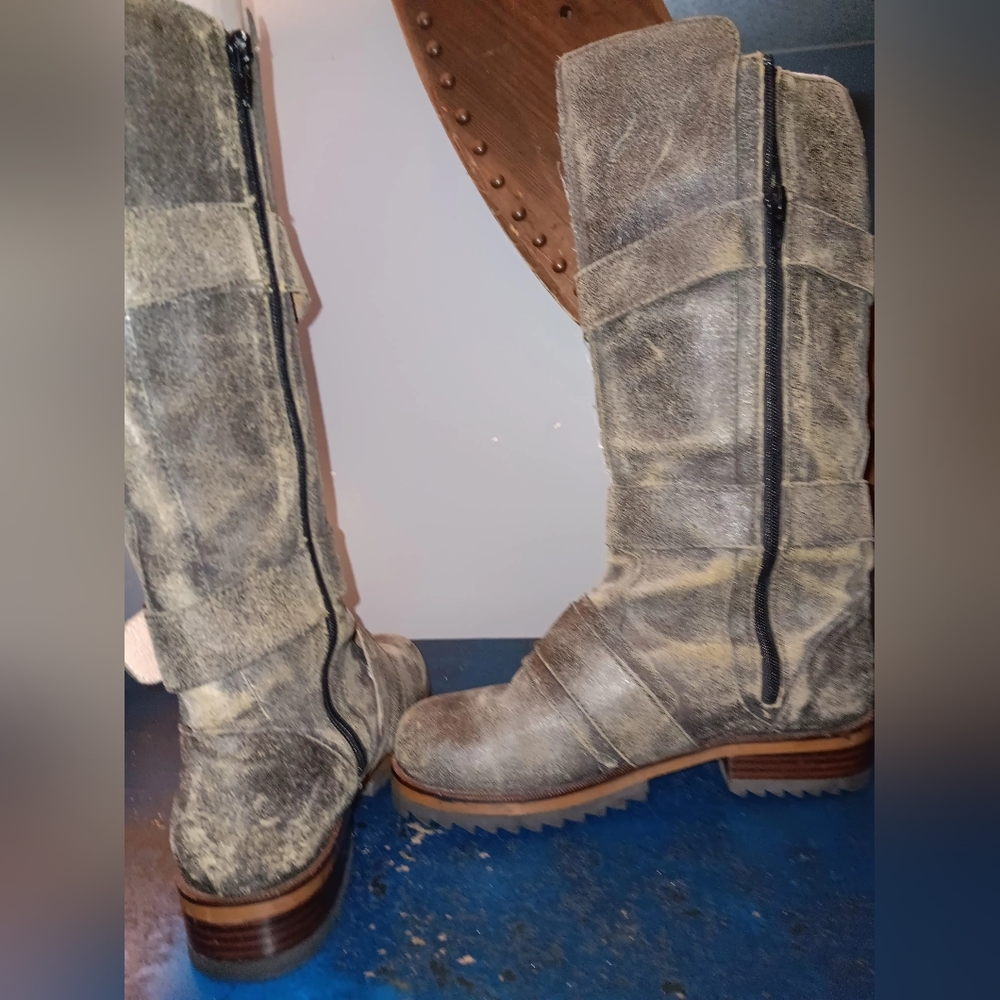 Jim Barnien Rustic black leather boots - Picture 7 of 7